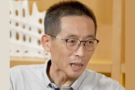 太感动！俞敏洪修改遗嘱，要给施一公捐钱，直播引1600万多人观看图片