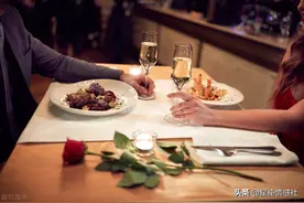 夫妻久别重逢，女人见到丈夫最想做什么？三个已婚女人实话实说图片