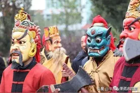 “禹步”还在民俗中行走图片