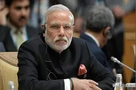 印度爆发内乱，1700所房屋被烧，万人无家可归，莫迪紧急出动大军图片