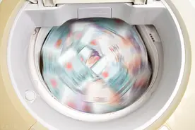 从银行取钱，是越来越难了图片