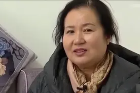 66岁大哥相亲58岁单身女，一见面就提问题，大姐羞红了脸！图片