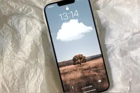 壁纸：天再高又怎样，踮起脚尖就更接近阳光图片
