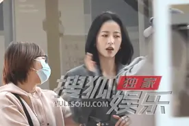 周雨彤被曝恋情后现身拍片 补妆时热舞状态超好图片