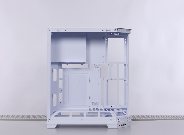 11月全白主流装机配置：9700X+X870M冰雕+5080HOF海景房主机