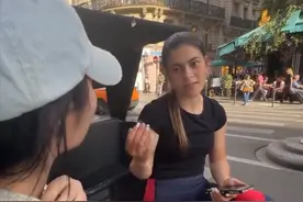 太坑了！中国游客坐巴黎人力三轮，4里要1500元，多亏国人来解围图片