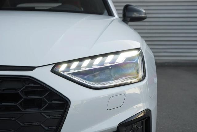 适合年轻人的旅行车！纯进口配V6动力，4秒级破百，实拍奥迪S4