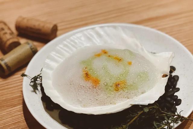 酒店花胶汤多少钱一碗 2025年酒店花胶汤的做法大全