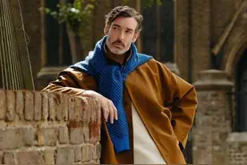 男人上了年纪，尽量少穿这4种“老头色”，看着显老、廉价还油腻图片