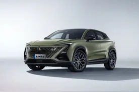 长安UNI-T 1.5T被曝变速箱顿挫 或换装8AT变速箱图片