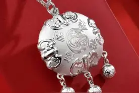 白银首饰多少钱一克？为什么有的比黄金还要贵？图片