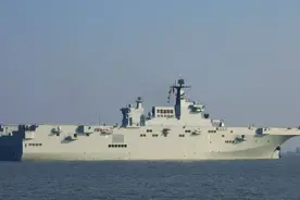 第二艘075型两栖攻击舰公开亮相，可改造为航母图片