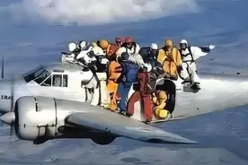 为何在飞机上发现“多一个人”，比发现少一个人情况更加严重？图片