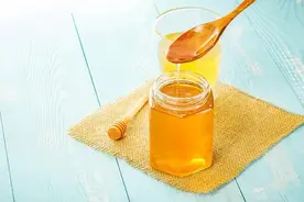 蜂蜜虽好并非人人适用，蜂蜜水真能解酒吗？图片