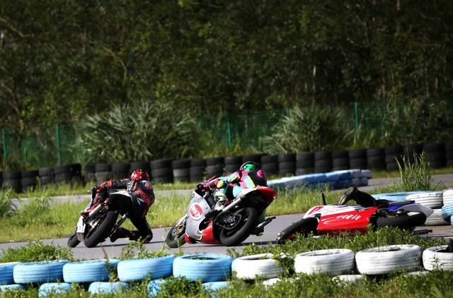 2022 伟业达 GP 粤港澳大湾区摩托车大赛：改装街车 2T 组