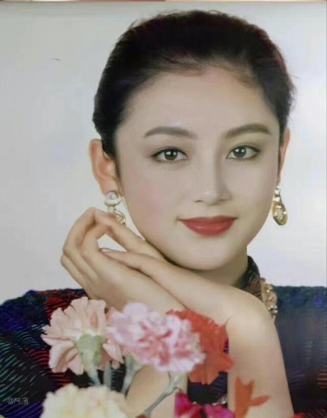 陈红年轻时图片大全(陈红年轻时图片大全蒋勤勤)-夏夏生活号