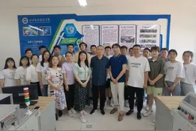 走进山西应用科技学院机器人工程教学团队图片