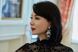 女性出现6个症状，或是更年期已来临，别再总是以为“生病”了图片