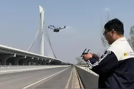 竞逐“天空之城” 石家庄“低空+”应用场景加速构建图片