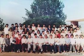 当年我同班的高中同学，52人中，有46人离开了家乡图片