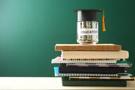 多数人可能想不到，民办大学的学费又上涨了，而且涨到负担不起图片