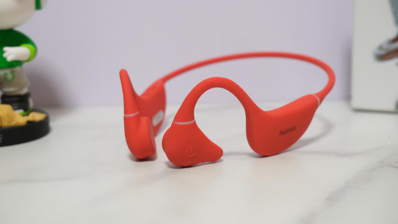 南卡Runner Pro 4，旗舰级骨传导耳机满载黑科技