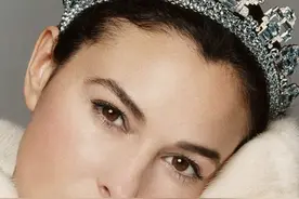 球花女神——莫妮卡贝鲁奇图片