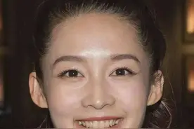 “没整过容”的脸有多优越？看看路人镜头下的李沁，你就明白了！图片