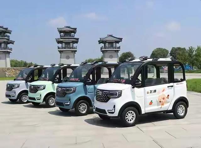 续航300公里,飞鸽推出新款电动四轮车,能跑长途,无续航焦虑