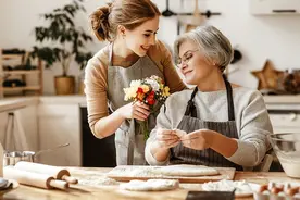 52岁婆婆和我同时怀孕，知道原因后，我只想赶紧老公离婚！图片