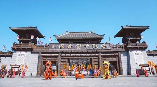 ��ϲӭ��ʮ�� �ܽ������̡���ʡȺ�չݹ����Ƴ�����ʮ������չ�ݻ