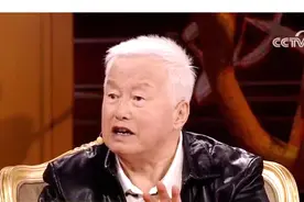 《上甘岭》杨德才饰演者张亮，88岁罕见现身，最遗憾刘玉茹已去世图片