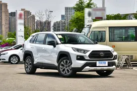 21万入手丰田荣放，再开朋友的大众途观L，车主表示：差距明显图片