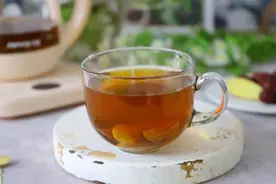 三伏天将至，红枣和生姜是绝配，每天早上喝1杯，轻松舒服过伏天图片