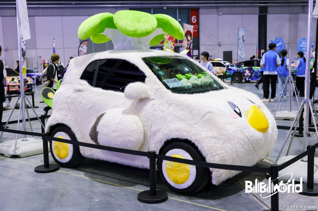 腾讯14款游戏BW抢人，却被韩援Coser抢风头，三天暴涨百万粉