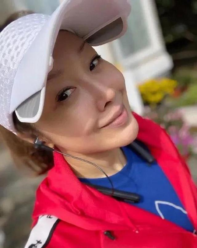 "四大天后"孙悦,34岁嫁给富豪丈夫,真的是因为爱情而不是钱