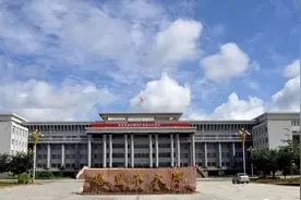 塔里木大学，选择这所大学的利弊有哪些？图片