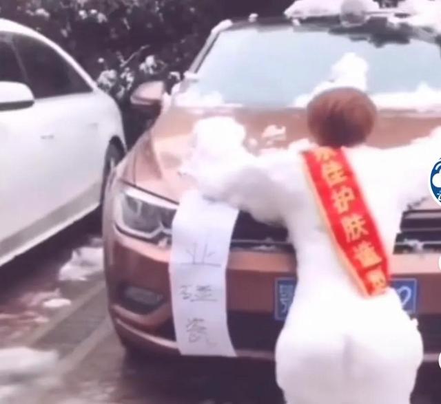 大郑州堆雪人内卷严重，哪个是金奖？全河南的雪人都在这里了