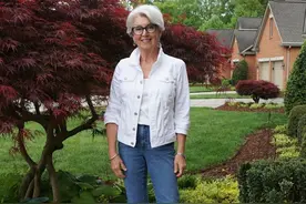 等我到了奶奶年纪，也要学习她的“退休打扮”，用基础款打造魅力图片