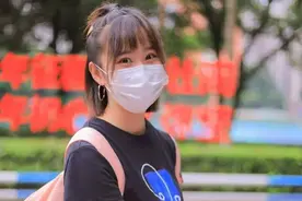 湖北一女大学生放假带男朋友回家，父母不反对，开车迎接图片