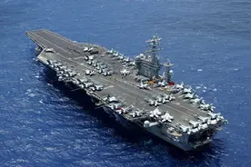 中美军力交锋！中国迎战双航母合璧，局势紧张！图片