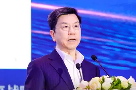 李开复：明年是AI-First应用爆发元年，中国有望弯道超车图片