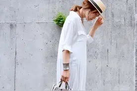 奇怪，夏天居然流行起了“长裙+长裤”搭配，别说，还挺洋气时髦图片