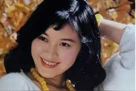 方舒:告别相伴7年丈夫，爱上小10岁屠洪刚，如今独自抚养两个女儿图片