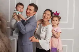 河北女孩爱上俄罗斯小伙，只因他长相酷似普京，不要彩礼也要嫁！图片