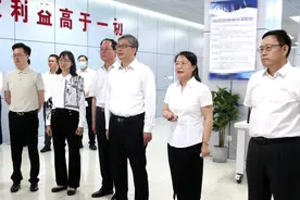 袁洁深入在津所属单位开展专题调研图片
