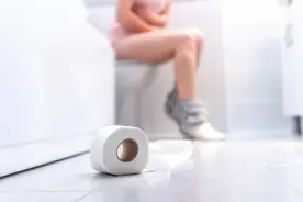 大便带血，是肠癌还是痔疮？记住这些区别，关键时刻能救命图片