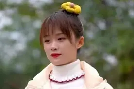 90后川妹子小厨娘长得美，杀鸡宰羊下手狠，还和老爸插科打诨搞笑图片