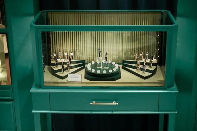 轻奢珠宝腕表品牌lola rose:北京首店落地三里屯太古里