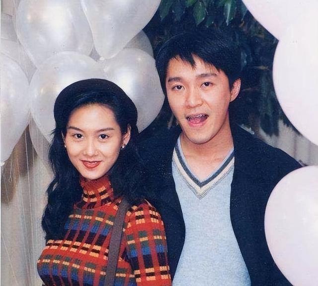周星驰与朱茵在荧幕上是情侣，现实也相恋，为什么感情没能持续？